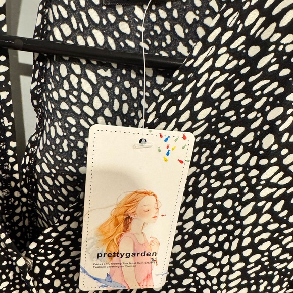 Black and White Patterned Jumpsuit - Picture 4 of 4